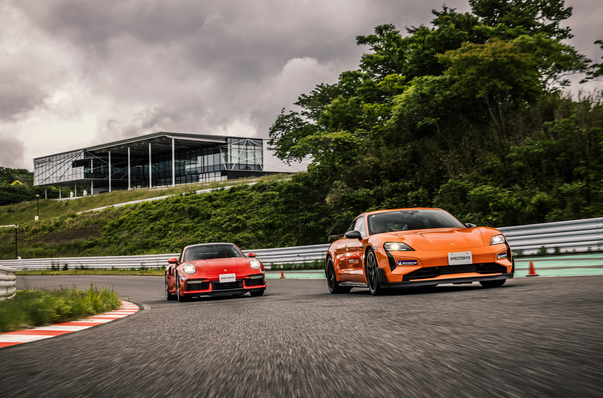 ポルシェ・エクスペリエンスセンター東京 | PORSCHE EXPERIENCE